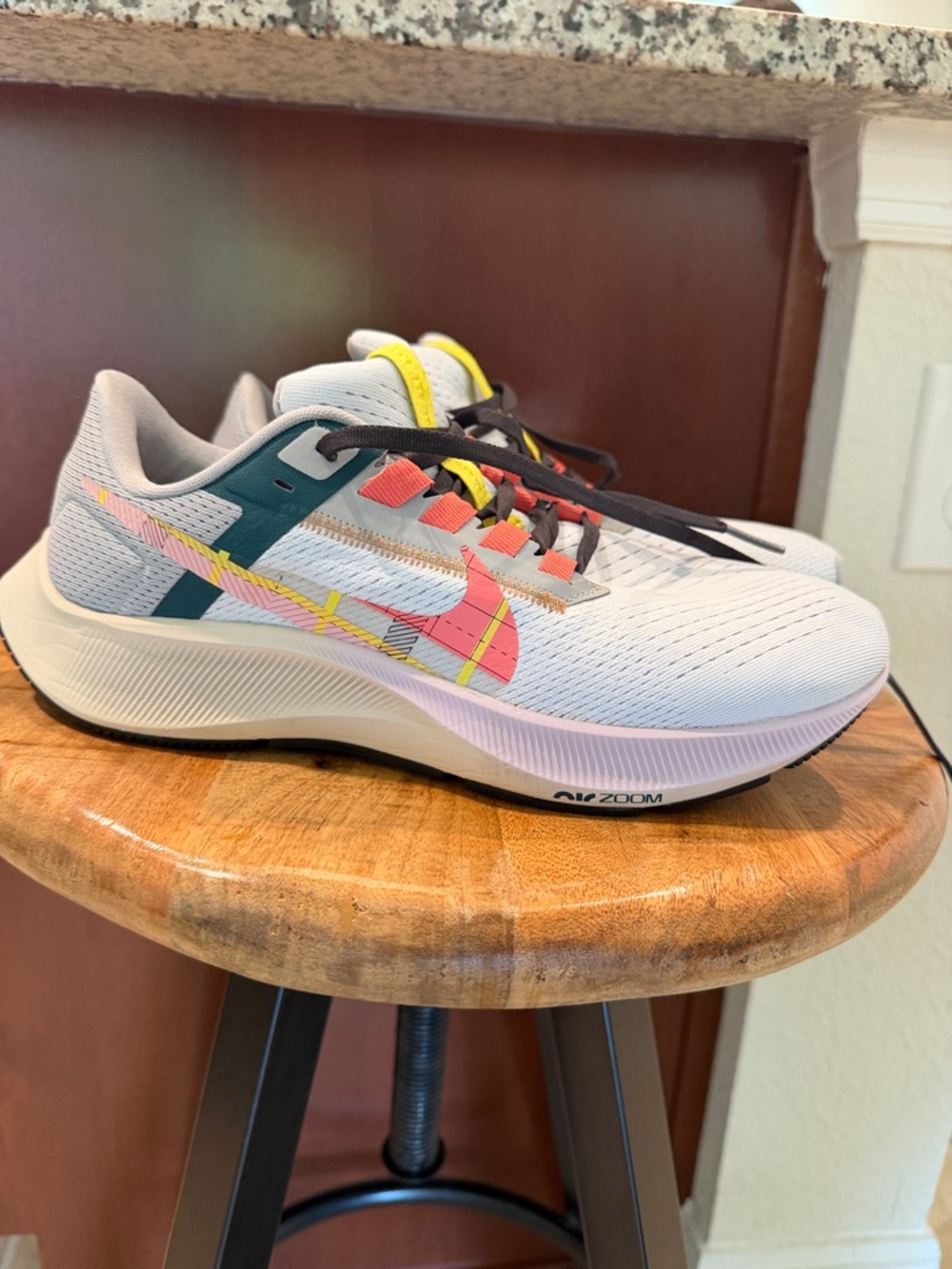 NIKE Women Lightweight Running Sneakers in White with Pink & Yellow Accents - Picture 2 of 14